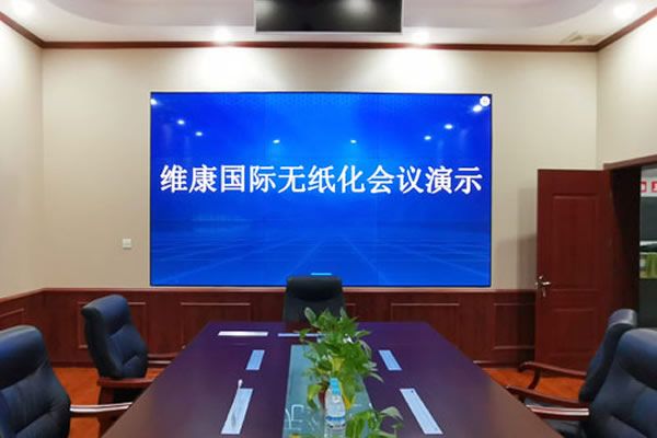 商場(chǎng)使用無(wú)縫拼接屏好還是LED全彩屏好？