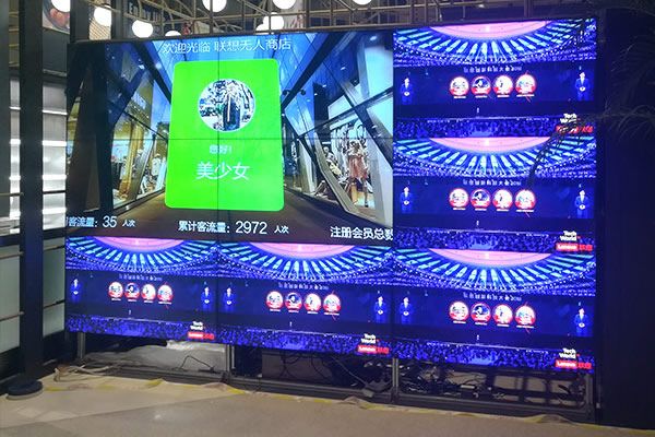 為什么55寸拼接屏更受到客戶歡迎？