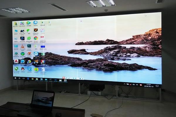 液晶拼接屏怎么做到無(wú)縫拼接顯示的？