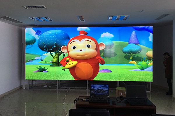 客戶在采購無縫拼接屏?xí)r需要注意哪些問題？