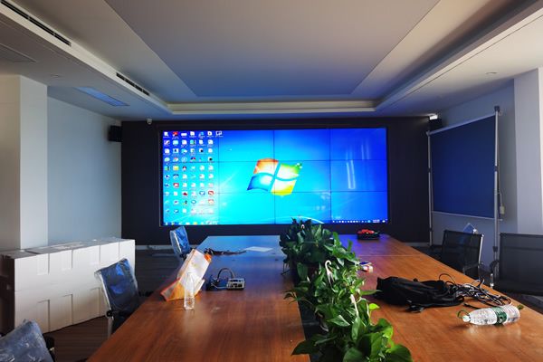 專業(yè)的液晶拼接屏廠家怎么選擇？