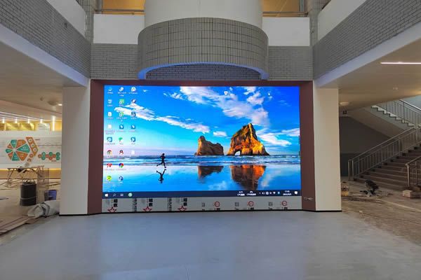 LED全彩屏有哪些特點，在采購時需要注意什么