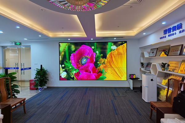 直播間選擇哪款拼接屏好？