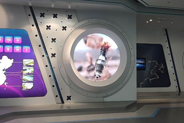 異形拼接屏怎么創(chuàng)意設(shè)計(jì)，主要應(yīng)用在哪些場合？