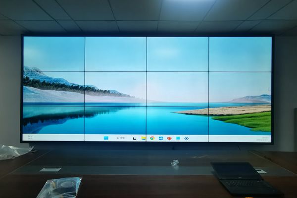 拼接屏安裝是怎么做到點對點、不變形顯示的？