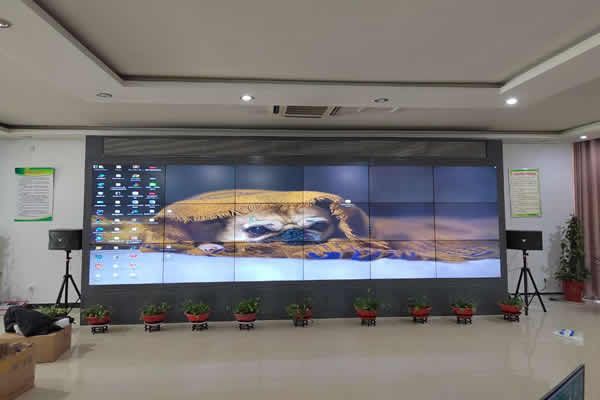 一塊55寸液晶拼接屏大概多錢，由哪些因素決定？