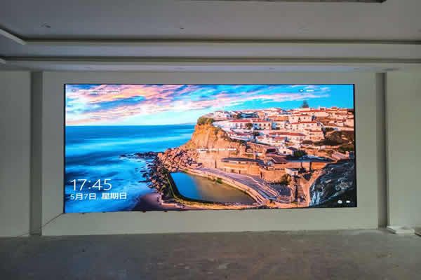 COB小間距LED顯示屏的質(zhì)量怎樣，使用壽命一般有幾年？