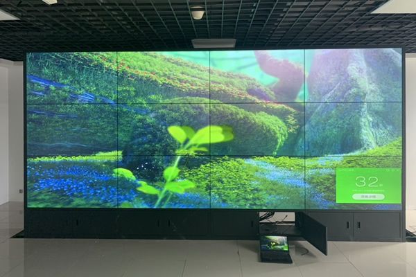 液晶拼接屏是定制產(chǎn)品的嗎，定制方案如何設(shè)計(jì)？