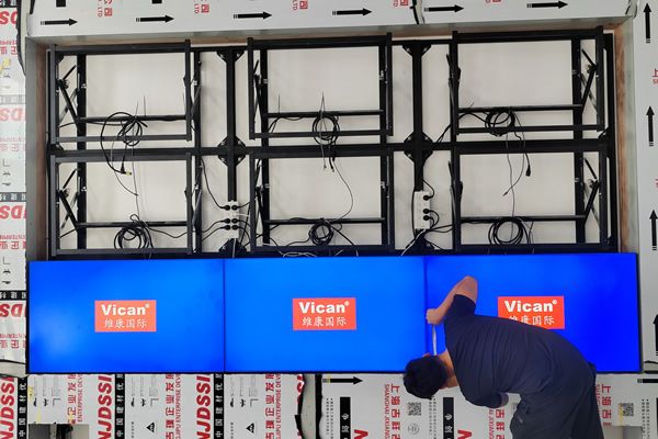 電腦是怎樣連接液晶拼接屏并控制的？