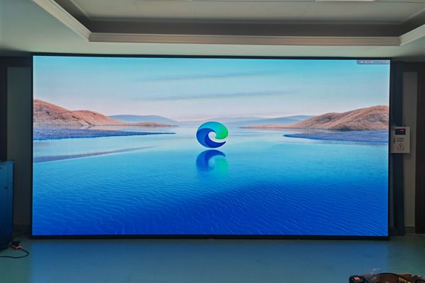 LED顯示屏出現(xiàn)黑屏、花屏、閃屏的主要原因與解決方法