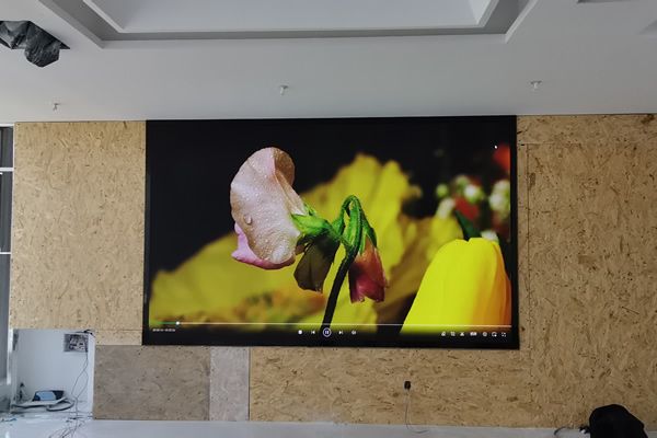 直播間背景墻顯示屏有哪些，直播大屏用那種好？