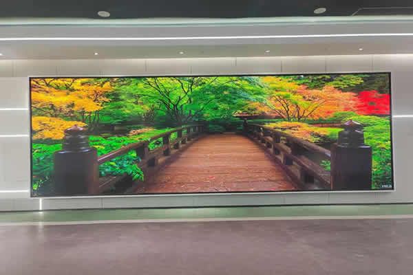 液晶顯示屏和LED顯示屏的區(qū)別有哪些，一般怎么選擇？