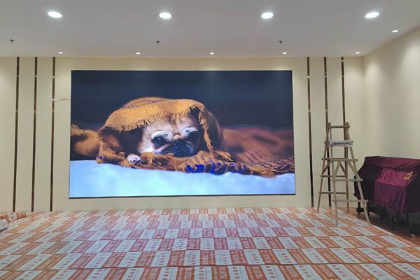 酒店大屏使用液晶大屏好，還是LED顯示屏好？